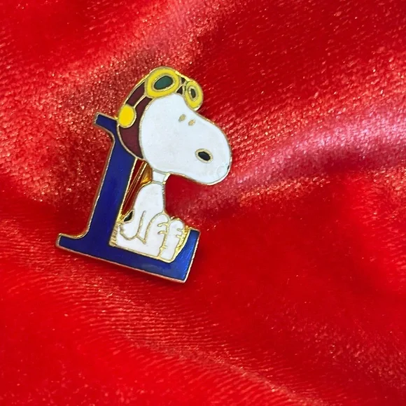 Vintage Peanuts Snoopy “L”  Pin - Picture 2 of 5
